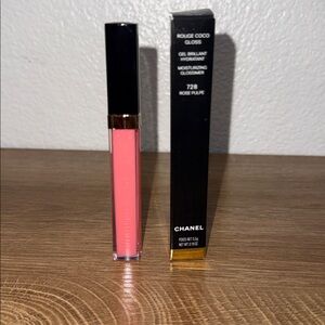 CHANEL Rouge Coco Gloss - Rose Pulp